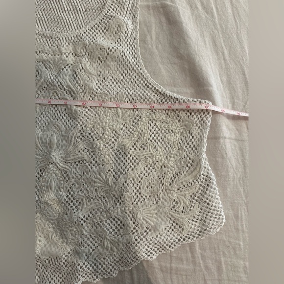 Kimchi Blue mesh and embroidered tank top white - Picture 5 of 7